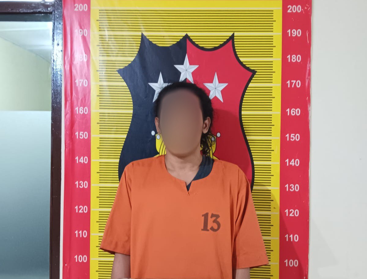 Seorang pengamen berinisial, MRF, diamankan Tim Resmob Satreskrim Polres Padangsidimpuan karena diduga menusuk rekan seprofesinya