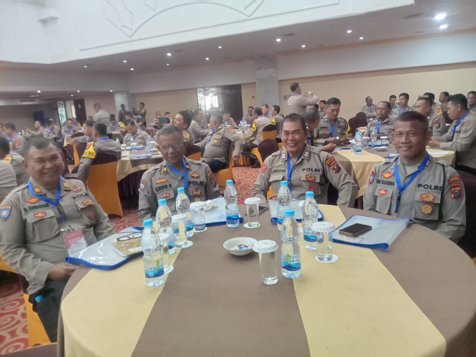 Plt Kasat Binmas Polres Tapsel, Iptu Taufik Simanullang, dan jajaran, saat mengikuti Rakor Fungsi Bhabinkamtibmas yang digelar Polda Sumut