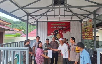 Kedua belah pihak sepakat untuk berdamai usai dimediasi personel Polsek Batang Toru