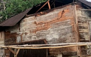 Beginilah kondisi Rumah warga Dusun Saba Tolang, Desa Saro Godung, Kecamatan Sipirok, Kabupaten Tapanuli Selatan milik, Parlaungan Siregar, rusak parah akibat diterjang angin kencang