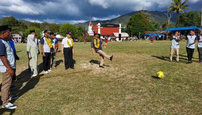 Semarakkan HUT RI, Wakil Bupati Tapsel Buka Turnamen SDH Cup III