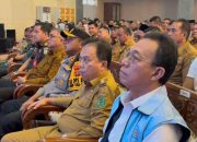 Bupati Tapsel, Gus Irawan Pasaribu, bersama Wakil Bupati Jafar Syahbuddin Ritonga, Kapolres AKBP Yon Edi Winara, dan jajaran Forkopimda lainnya saat mengikuti peluncuran kelembagaan Koperasi Desa/Kelurahan Merah Putih secara serentak lewat virtual zoom
