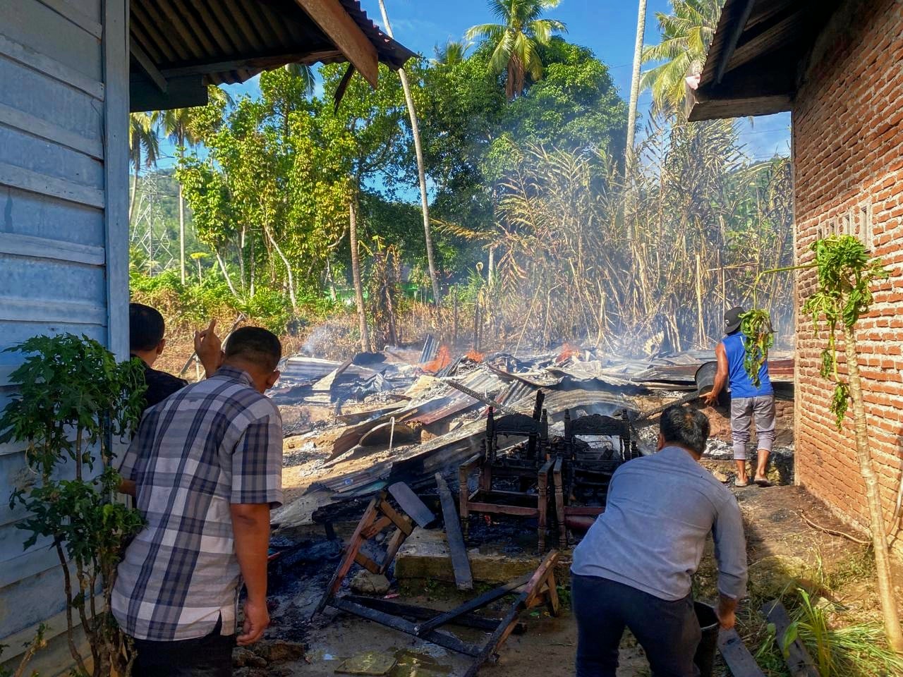 Beginilah suasana pasca insiden kebakaran yang menghanguskan 3 unit Rumah di Jalan HT Rijal Nurdin