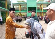 Bupati Tapsel, Gus Irawan Pasaribu, saat menghadiri pengukuhan 96 siswa-siswi MAN IC di Sipirok