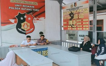 Proses mediasi perkara dugaan gadai/boroh lahan Kebun salak yang dilakukan oleh pihak yang tidak berhak yang digelar di Aula Polsek Batang Toru hingga berakhir damai