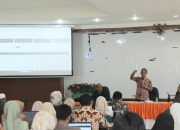 Bupati Tapsel Gus Irawan Pasaribu, bersama Wakil Bupati Jafar Syahbuddin Ritonga, dan lainnya di sela pelaksanaan sosialisasi aplikasi e-SAKIP ke jajaran