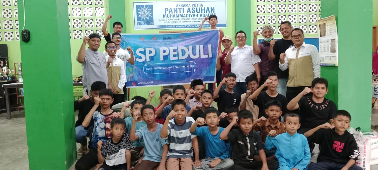 Perkebunan PT BSP Tbk Kisaran menyalurkan CSR kepada anak-anak yatim di Panti Asuhan Muhammadyah Kisaran serta keluarga besar veteran