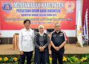 Lia Efienta foto bersama dengan Sekretaris KONI Tapsel Ary Syahreza dan Sekretaris PDBI Sumut Fachrul Razi, usai terpilih sebagai Ketua PDBI Tapsel 2025