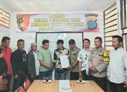 Kedua belah pihak yang sempat berselisih soal hutang piutang yang berujung pada kekerasan, akhirnya sepakat untuk berdamai setelah melewati proses mediasi di Kantor Polsek Sipirok