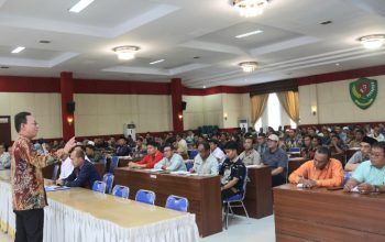 Bupati Tapsel, Gus Irawan Pasaribu, saat memberi arahan saat rapat koordinasi ketahanan pangan Desa/Kelurahan