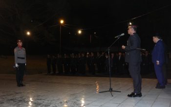 Kapolres Tapsel, AKBP Yon Edi Winara, saat menjadi Inspektur Upacara penghormatan dan renungan suci di TMP Sipirok dalam rangka menyambut HUT Kemerdekaan RI ke-80