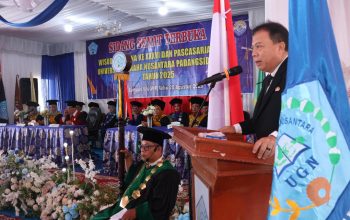 Wakil Bupati Tapsel, Jafar Syahbuddin Ritonga, memberi sambutan saat menghadiri Wisuda Sarjana ke-XXXVI dan Pascasarjana ke-I UGNP