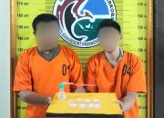 Kedua pria berinisial, ES dan AHN, usai ditangkap Tim Opsnal Sat Resnarkoba Polres Padangsidimpuan berikut barang bukti sabu seberat 5,08 Gram