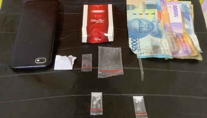 Polres Tapsel Gerebek Warung di Sironcitan: Pengedar Sabu Ditangkap