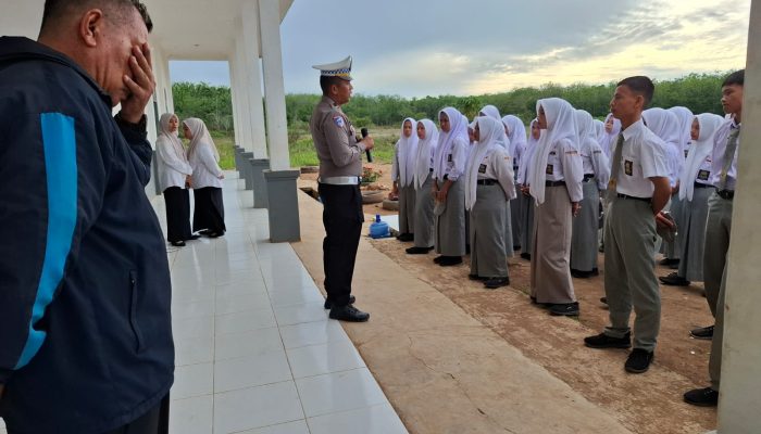 ‘Polantas Menyapa’ di Padang Bolak, Perkuat Edukasi Tertib Berlalu Lintas