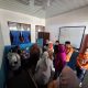 Wabup Tapsel Jafar Syahbuddin Ritonga, bersama Ketua TP PKK Ny Murni Gus Irawan, Manager Community Relations PTAR, Masdar Muda Harahap, saat meninjau pengobatan gratis dalam program dokter spesialis masuk desa yang berkolaborasi dengan perusahaan tambang emas Martabe