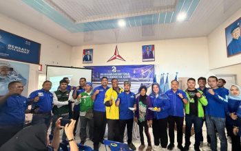DPC Partai Demokrat Asahan merayakan HUT yang ke-24 tahun dengan membagikan 240 paket sembako kepada abang Ojol dan warga sekitar