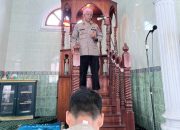 Khutbah Jumat Kasat Binmas Polres Tapsel: Jauhi Judi dan Narkoba