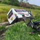 Beginilah kondisi Taksi Sibual-buali yang masuk ke dalam parit usai tabrakan dengan sepeda motor tanpa TNKB warna hitam di Desa Pangurabaan, Kecamatan Sipirok, Kabupaten Tapsel