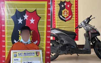 PHC, seorang pria warga Jalan Stn Moh Arif, Gang Raya, usai ditangkap Tim Resmob Sat Reskrim Polres Padangsidimpuan atas dugaan tindak pidana Curanmor