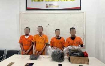4 orang pria yang diduga kuat sebagai jaringan peredaran narkoba lintas provinsi, IP, FP, ASN, dan MSM alias M, berikut barang bukti 11 Kg ganja dan 1,34 gram sabu usai ditangkap Tim Opsnal Satresnarkoba Polres Tapsel