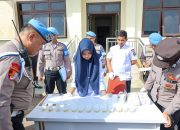 Pelaksanaan tes urine yang digelar Bid Propam Polda Sumut di Polres Tapsel dengan hasil tak satupun personel yang positif narkoba