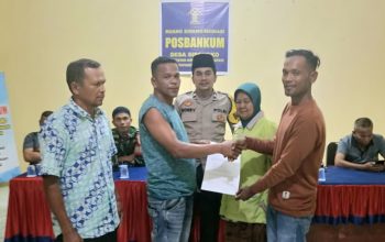 Kedua belah pihak yang sebelumnya sempat berselisih, akhirnya sepakat untuk berdamai usai dimediasi Bhabinkamtibmas Polsek Batang Angkola, Aipda Bobby Rahman, di Kantor Desa Sipangko