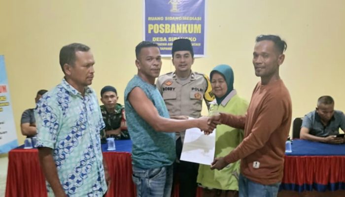 Mediasi Bhabinkamtibmas Sukses Akhiri Konflik Warga di Sipangko
