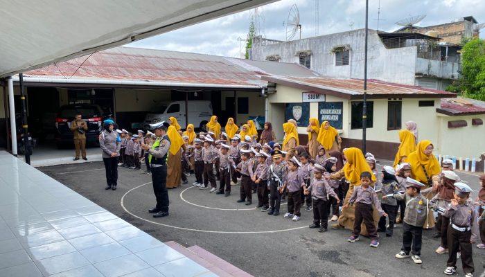 Polres Padangsidimpuan Tanamkan Tertib Lalu Lintas Sejak Dini Lewat Program Polisi Sahabat Anak