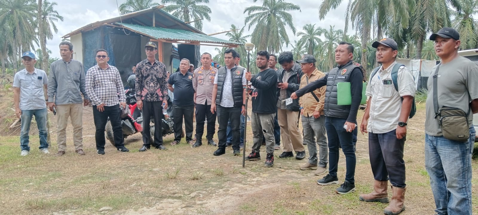 Tim penyidik Unit Tipiter Polres Asahan melakukan pemeriksaan gelar objek tanah HGU PT BSP Tbk Kisaran di Divisi 2 Kuala Piasa Estate Tinggi Raja
