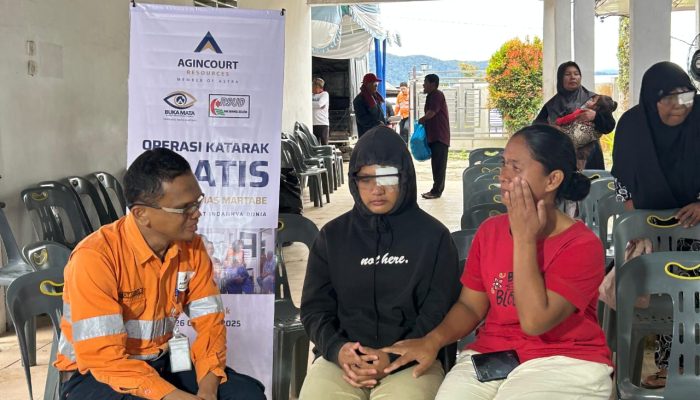 Martabe Pulihkan Ribuan Penglihatan Lewat Operasi Katarak Gratis