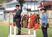 Bupati Tapsel, Gus Irawan Pasaribu, memberikan amanat pada Upacara peringatan Hari Sumpah Pemuda ke-97 tahun 2025