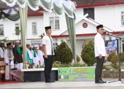 Bupati Tapsel, Gus Irawan Pasaribu, memberi sambutan saat peringatan Hari Santri Nasional tahun 2025