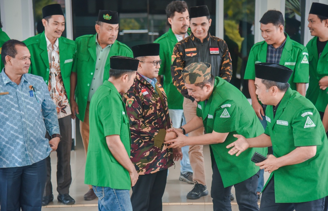 Pimpinan Cabang GP Ansor Kota Padangsidimpuan menegaskan komitmennya untuk mendukung pemerintah daerah di bawah kepemimpinan Wali Kota, Letnan Dalimunthe, dalam memberantas peredaran narkoba yang kian marak di wilayah 'Kota Salak'