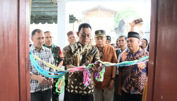 Gus Irawan Resmikan Kantor Desa Batang Paya, Ungkap Kabar Baik Soal PLTA Batang Toru