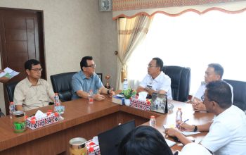 Bupati Tapsel, Gus Irawan Pasaribu, bersama jajaran PTPN IV menjalin kerja sama untuk merelokasi warga korban banjir dan tanah longsor yang melanda hampir seluruh wilayah kabupaten tersebut