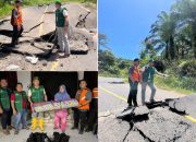 Ketua Baznas Tapsel, Jon Sujani Pasaribu, bersama Tim gabungan saat meninjau langsung wilayah terisolir akibat bencana alam di Desa Baung menuju Kelurahan Rianiate, Kecamatan Angkola Sangkunur, sekaligus menyerahkan bantuan dari Baznas Tapsel dan Baznas RI sebagai upaya tanggap darurat terhadap masyarakat yang terdampak